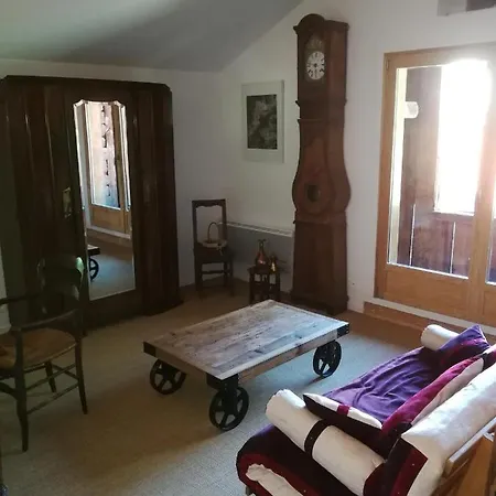 Chalet Le Petit Chalet De Lortier