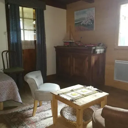Le Petit Chalet De Lortier Chalet
